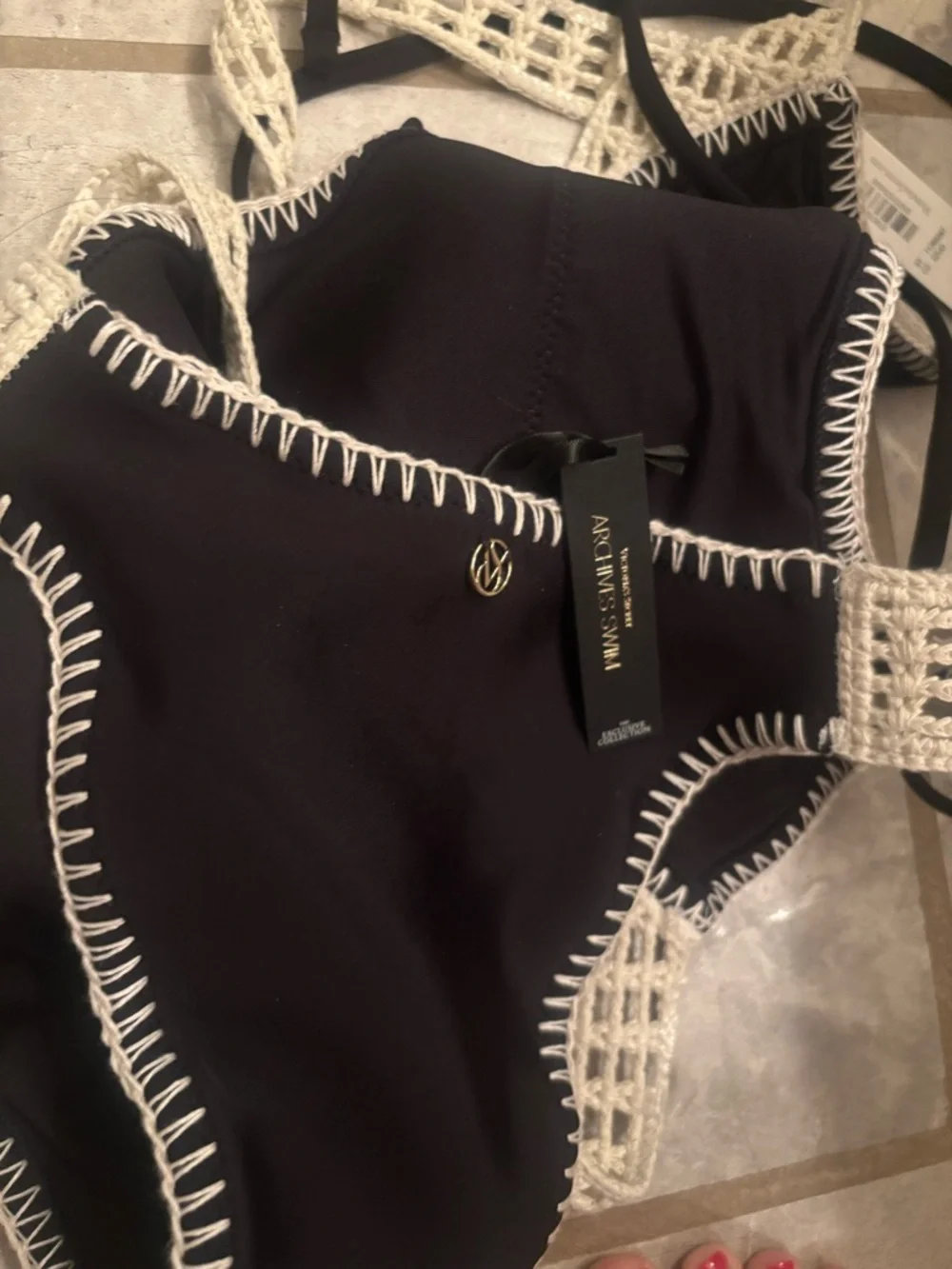 Victoria’s Secret Black and Cream Crochet-Trim One-Piece xs - Picture 4 of 5